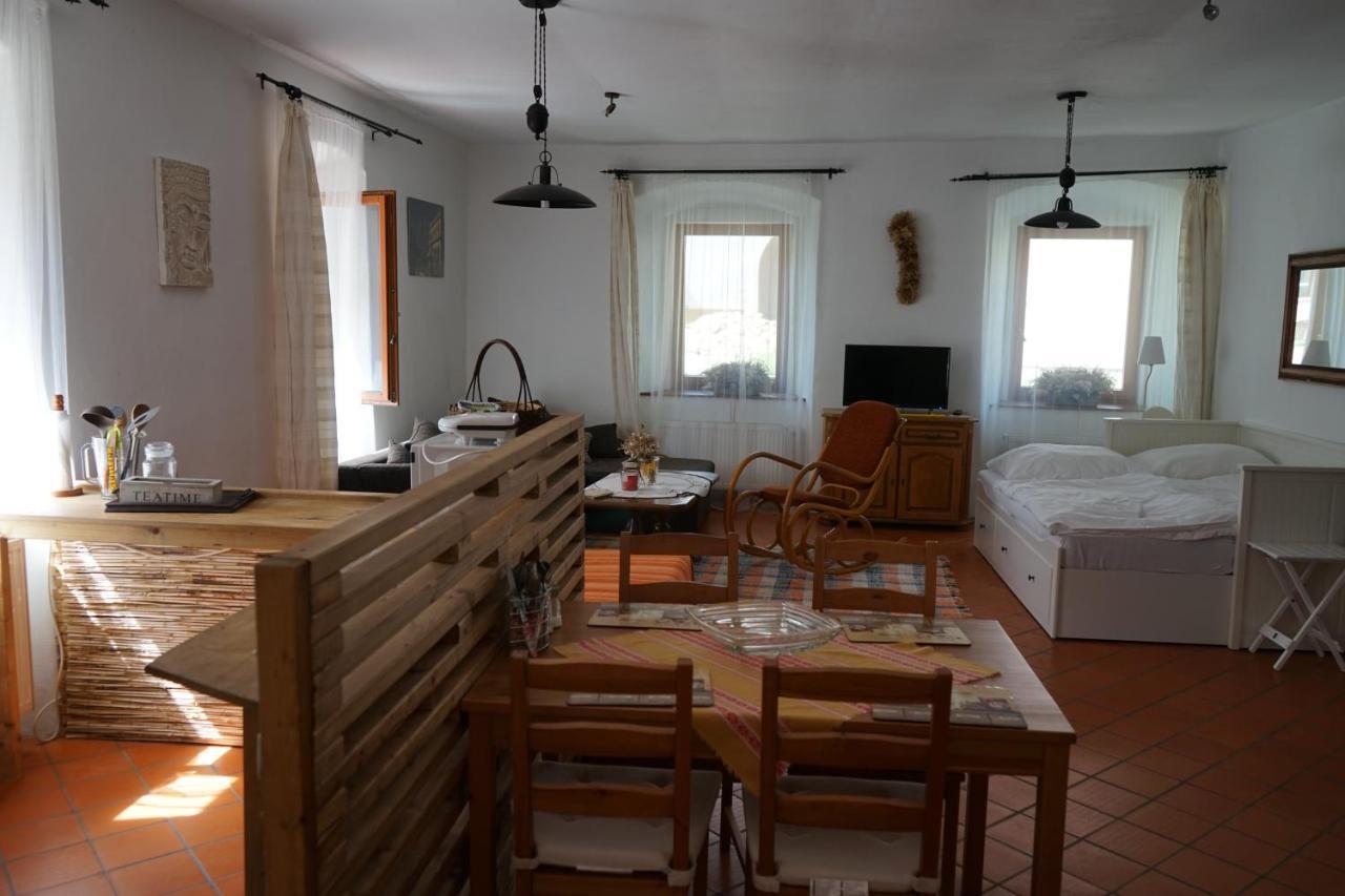 Apartmany Statek Cimer Bagian luar foto